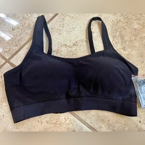 NWT, Underoutfit Comfort Shaping Bra with Adjustable Straps, M